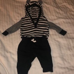 Cute stripped onesie set w/ ears🥺❤️